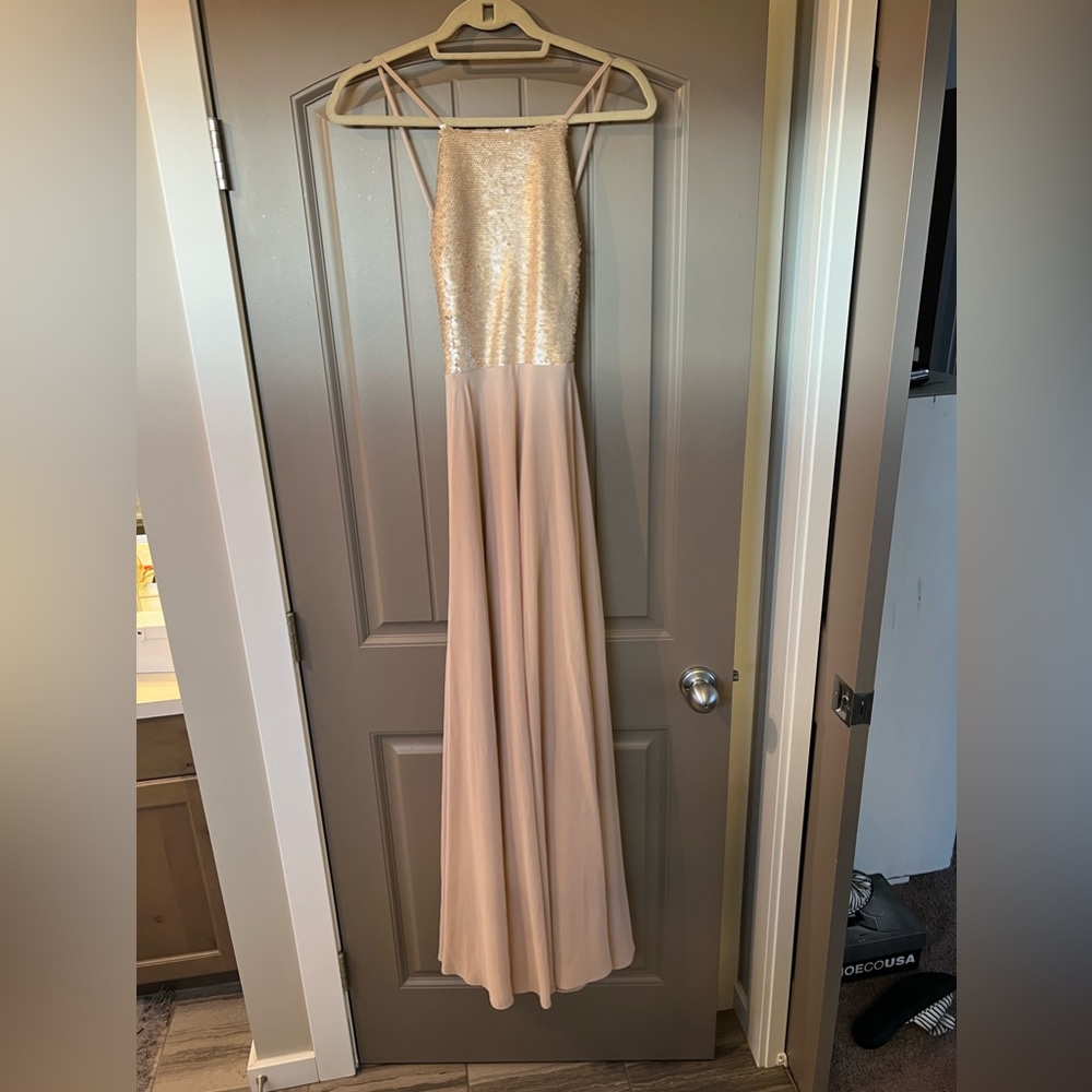 Rose gold - blush gown with sequins